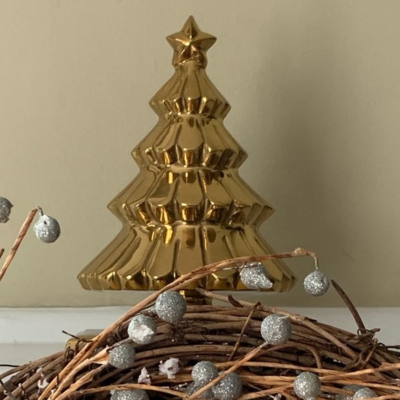 Gold-tone Christmas Tree Stocking Holder - Picture 3 of 16